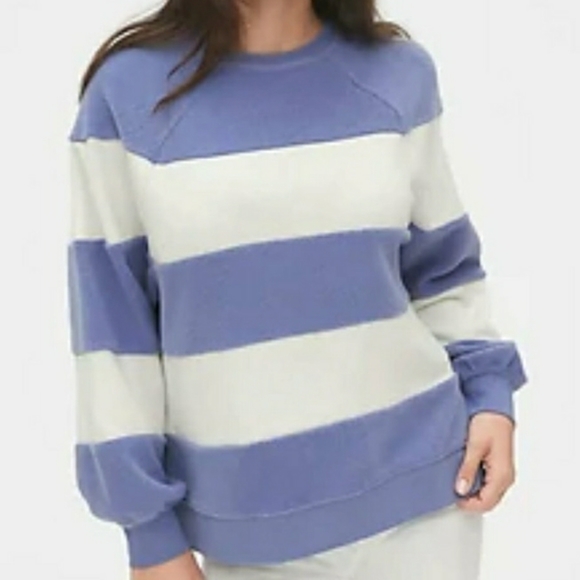 GAP Tops - GAP Ragan Stipe Crewneck SZ Medium NWT